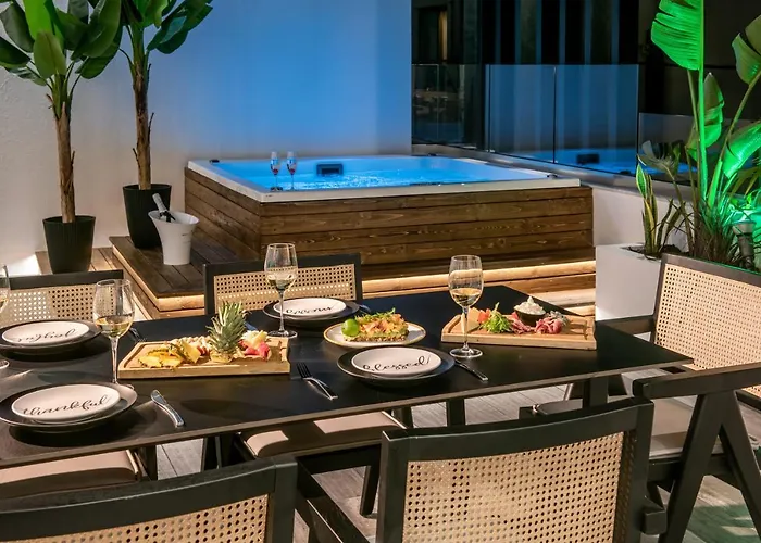 Maison Aqua Suite With Private Mini Pool Jacuzzi